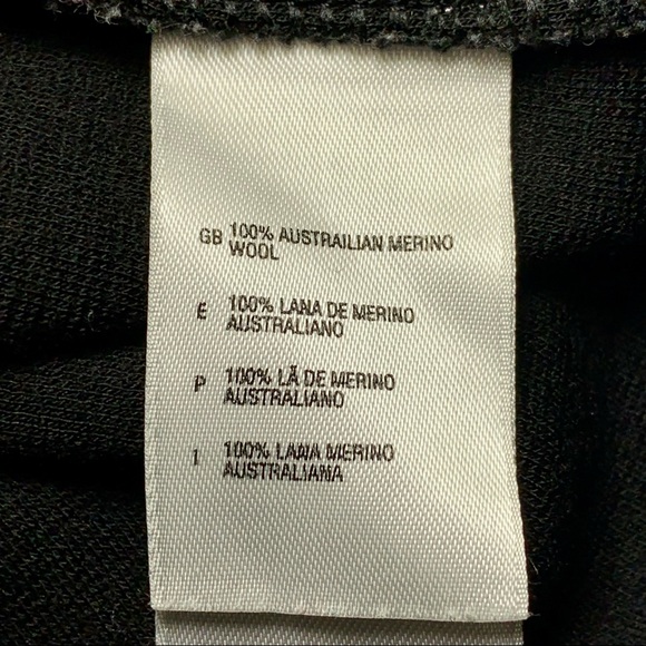 The North Face Merino Wool Crewneck Sweater in Black - Picture 5 of 7